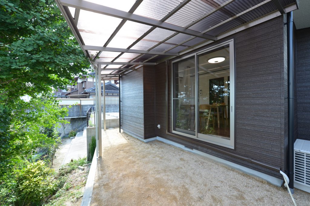 色の提案なども適切で、満足のいくリフォームが出来ました！