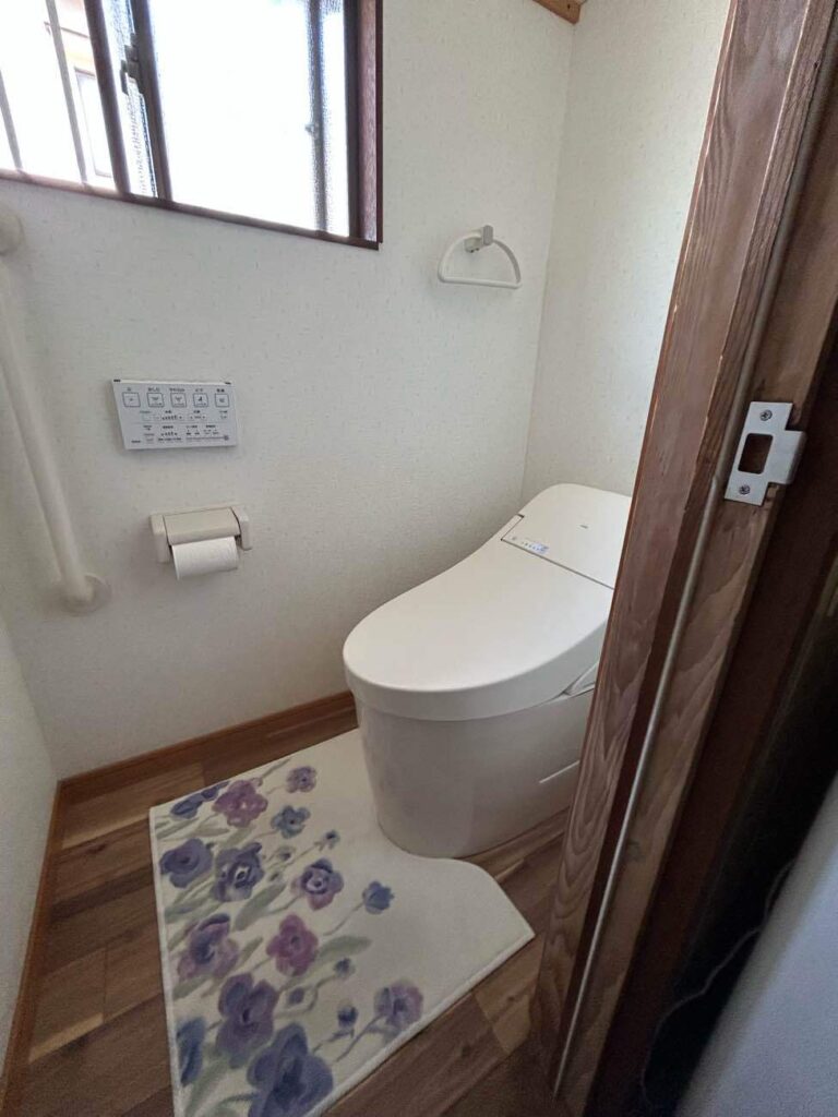 タンクレス風トイレで、爽やかな印象に！