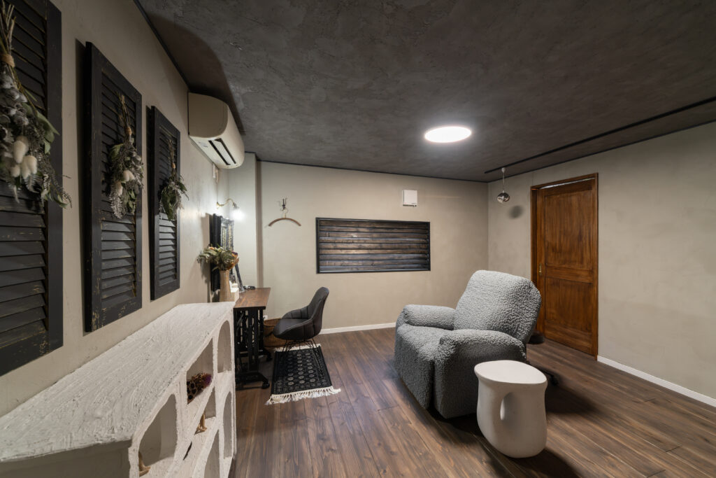 施主様とつくりあげた、南仏プロヴァンスのような世界観のあるヘッドスパサロン