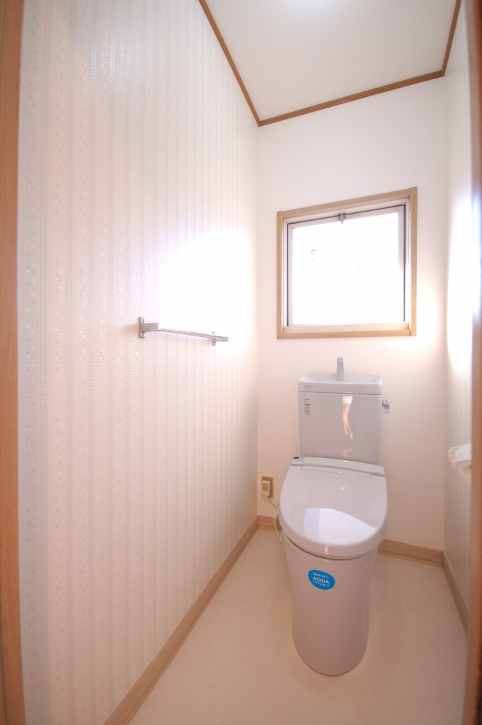 ブルーがコンセプト トイレリフォーム工事 リフォーム コバーン 東広島市 呉市周辺でリフォームするなら