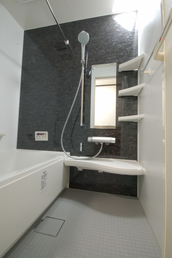 こだわりの内装でお洒落に大変身 浴室 洗面 トイレリフォーム工事 リフォーム コバーン 東広島市 呉市周辺でリフォームするなら