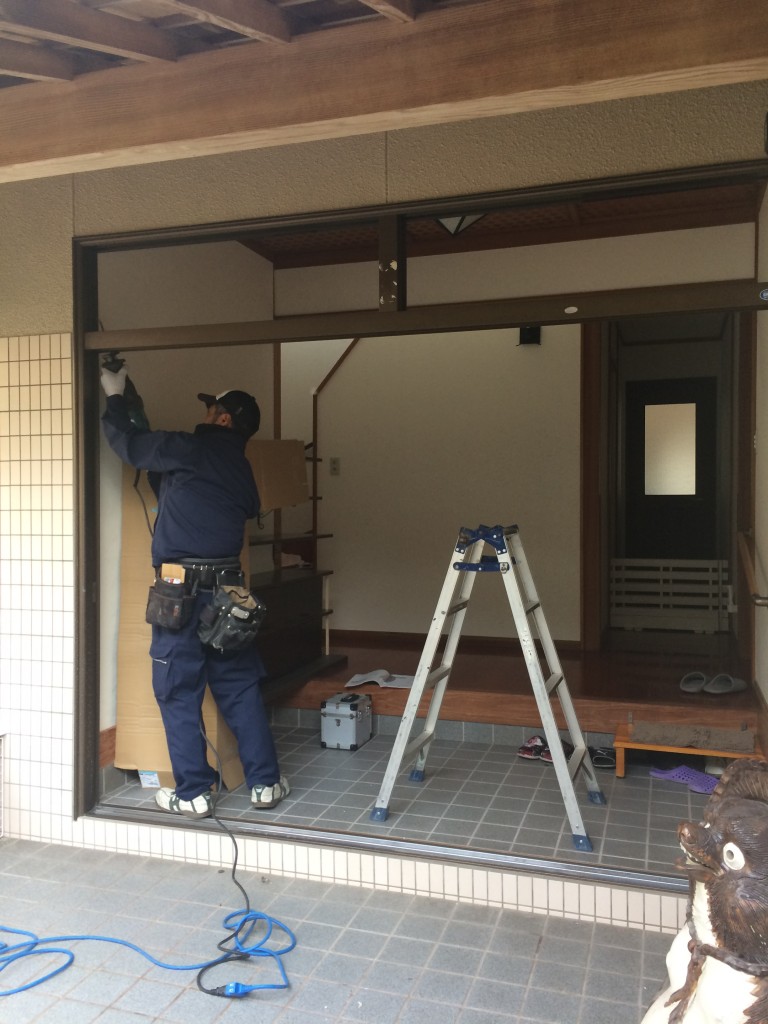 玄関4枚引き戸の取替え 玄関リフォーム工事 リフォーム コバーン 東広島市 呉市周辺でリフォームするなら