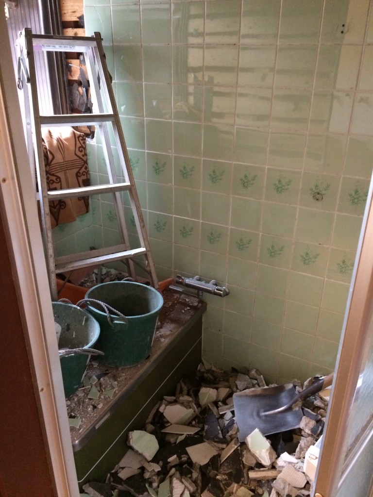 全面が大理石模様のユニットバス 浴室洗面所トイレ工事 リフォーム コバーン 東広島市 呉市周辺でリフォームするなら 全面が大理石模様のユニットバス 浴室洗面所トイレ工事 リフォーム コバーン 東広島市 呉市周辺でリフォームするなら