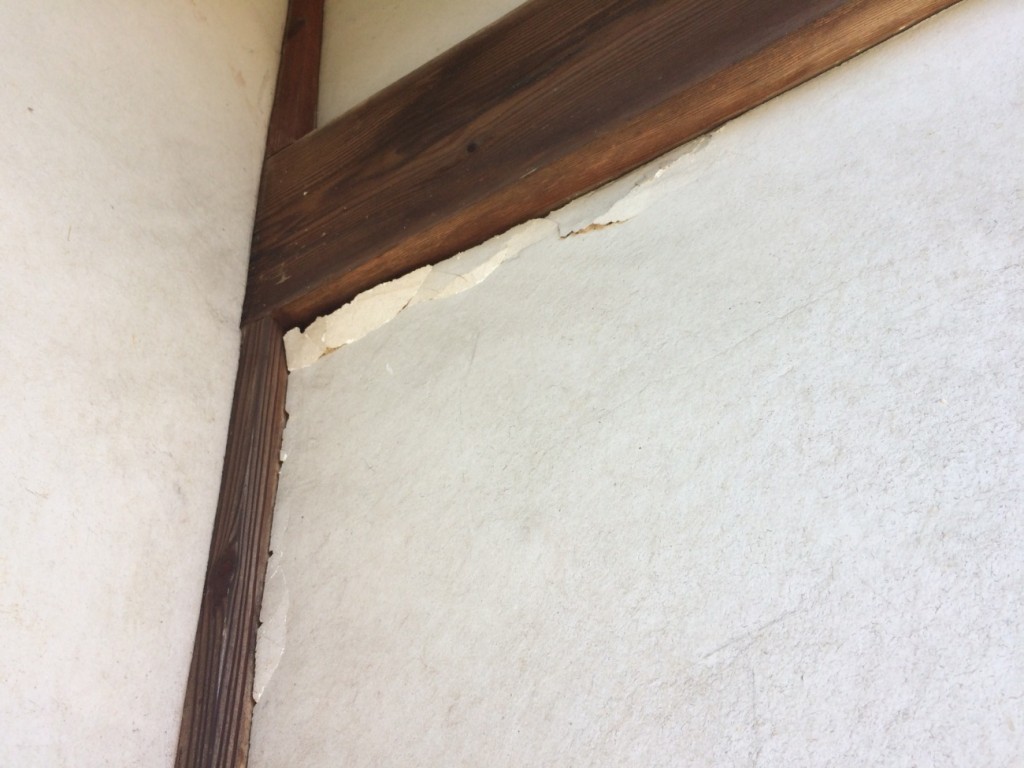 割れた漆喰も補修 塗装で綺麗に大変身 外壁塗装リフォーム工事 リフォーム コバーン 東広島市 呉市周辺でリフォームするなら