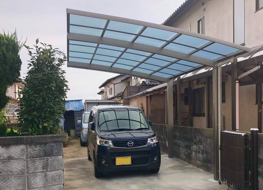 台風で壊れた波板を撤去!カーポート設置工事!