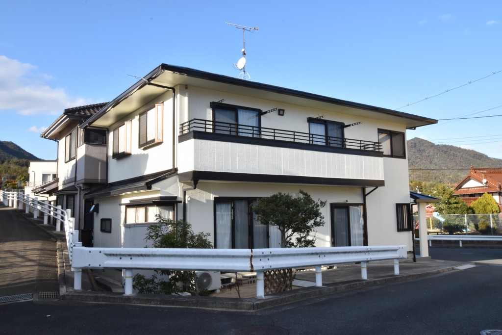 超低汚染塗料でまるで新築の輝き!外壁・屋根塗装工事♪