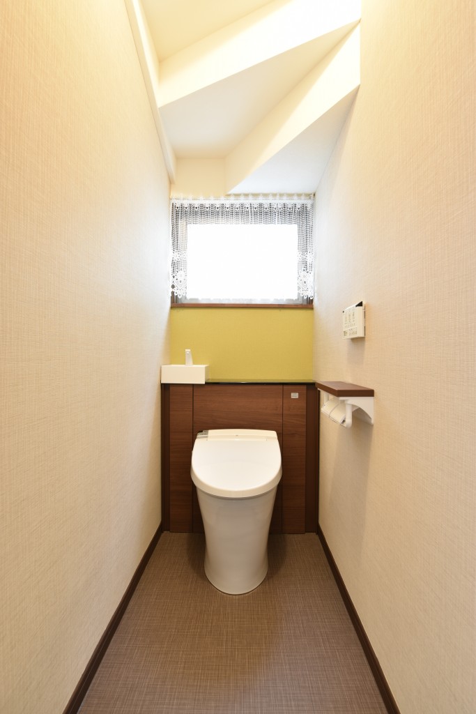 上品で落ち着きのあるトイレに!