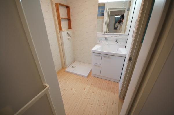 カワイイ洗面所リフォーム リフォーム コバーン 東広島市 呉市周辺でリフォームするなら