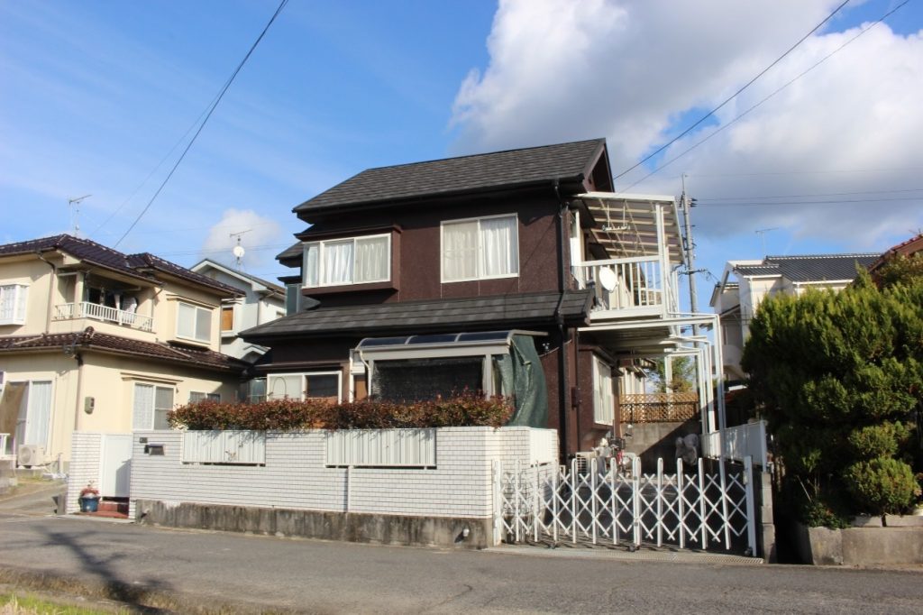 天然石+ガルバリウム鋼板の高性能屋根「T-ROOF」!屋根外壁工事!