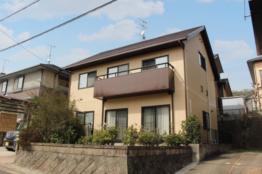 人気急上昇のラジカル制御形塗料!屋根外壁塗装工事!
