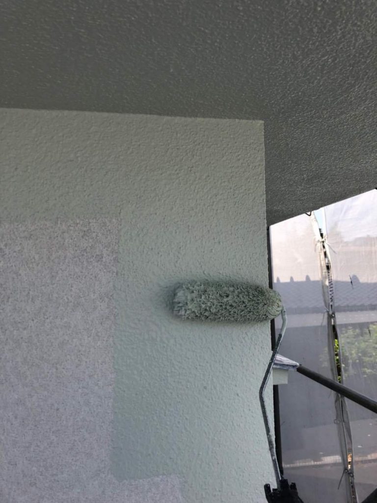 薄いグリーン色が映える 外壁塗装工事 リフォーム コバーン 東広島市 呉市周辺でリフォームするなら