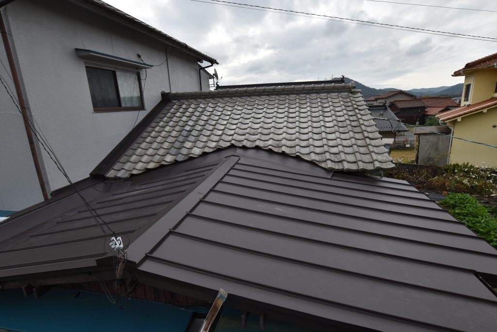 超高耐食SGL鋼板屋根へ葺き替えリフォーム！
