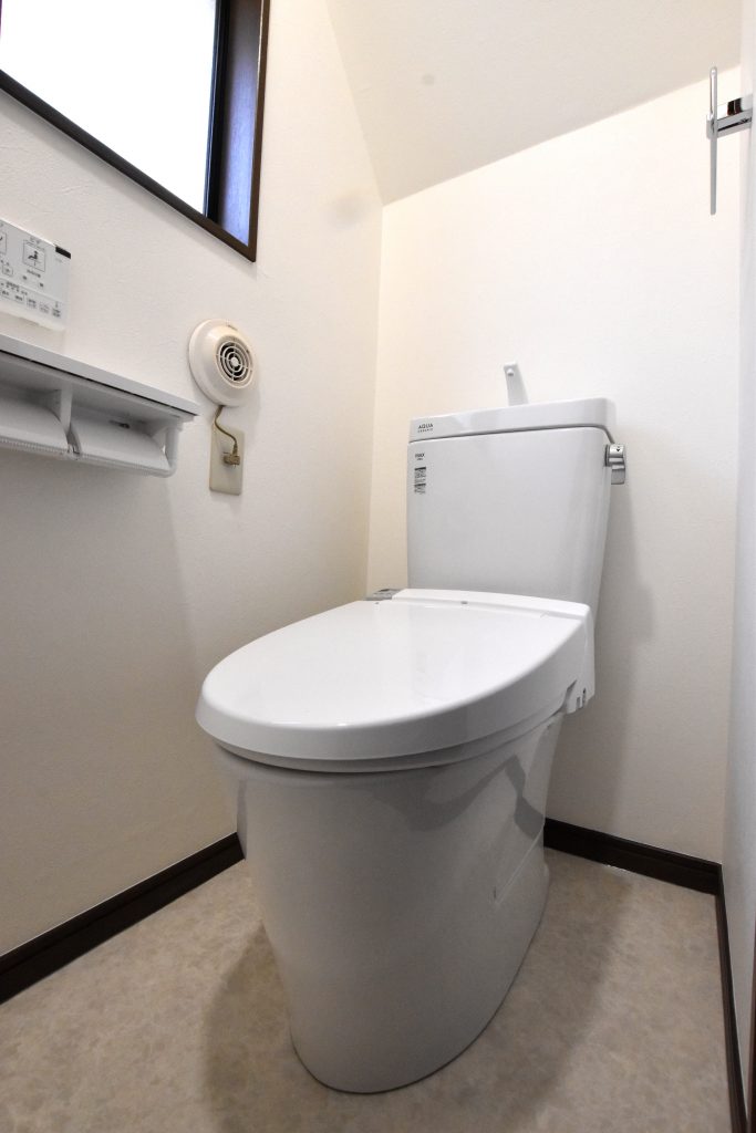 水洗トイレに快適リフォーム!!