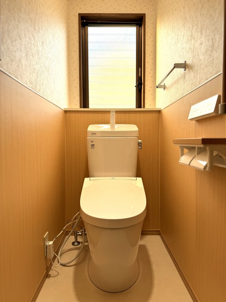 キッチンパネルでトイレお掃除ラクラク!清掃面重視のトイレリフォーム
